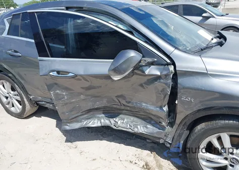 2018 Infiniti Qx30 Pure from USA, damaged, VIN SJKCH5CPXJA003377